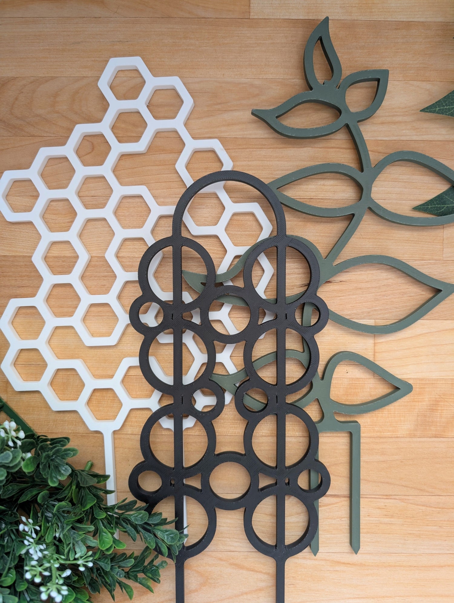Decor & More