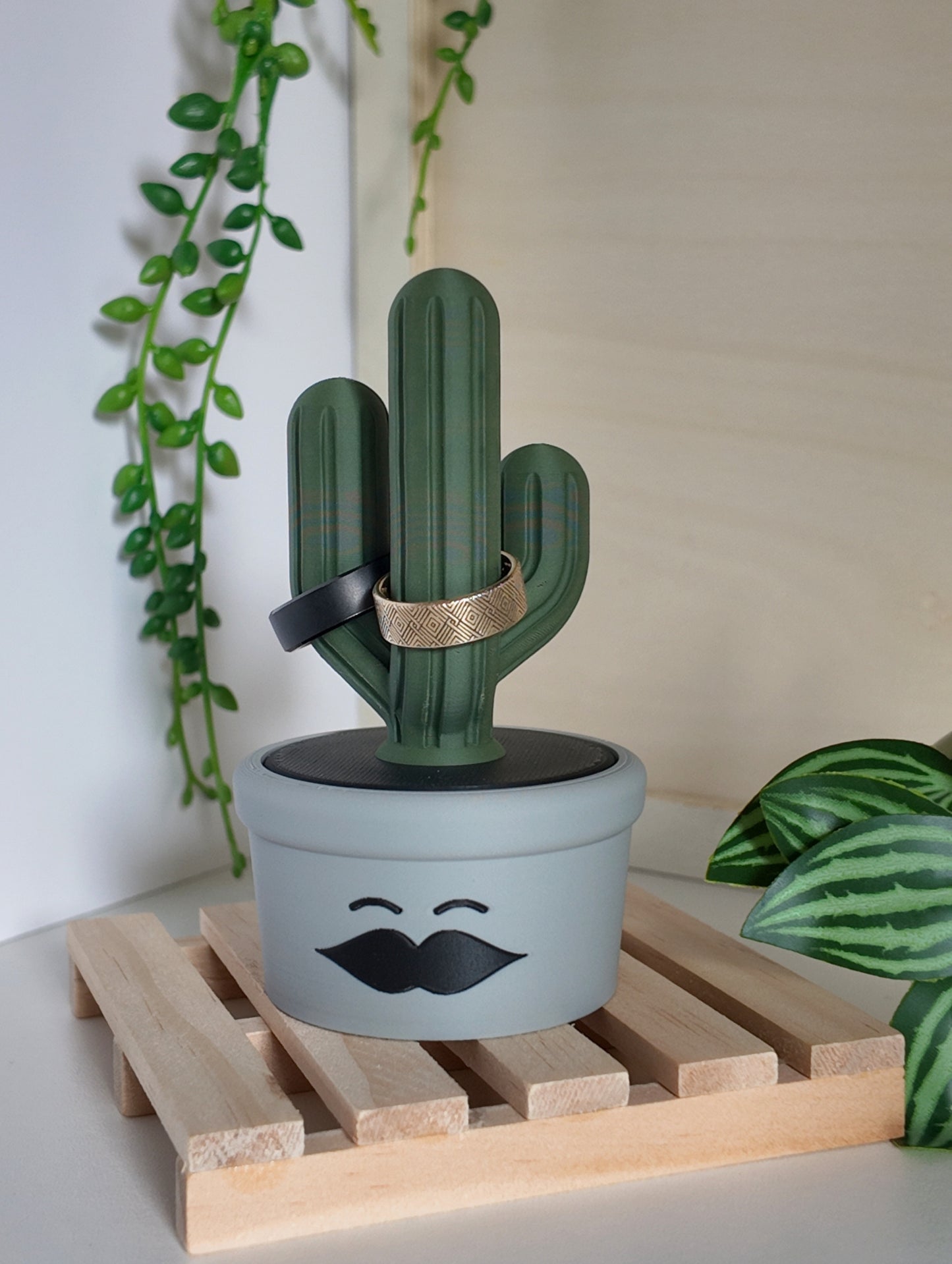 The Prickle - Ring Holder